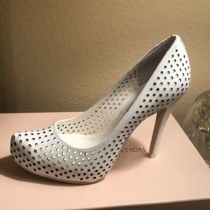 BCBG Generation Style:BG-POLKA Soft action leather